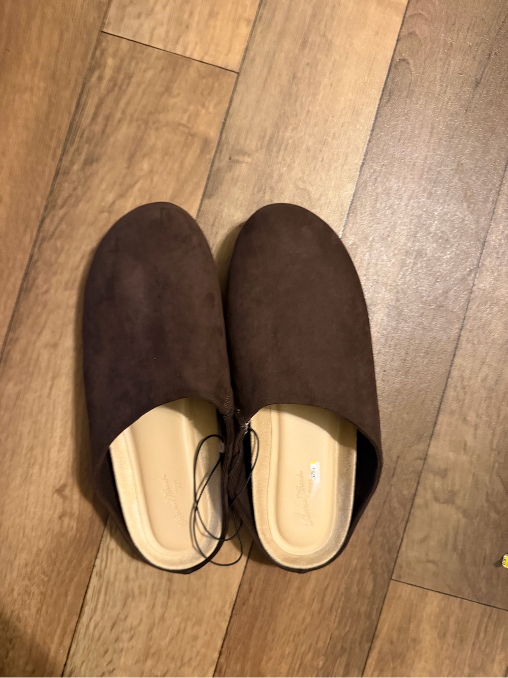 Universal Thread Slip-On Mule Flats - Picture 3 of 4